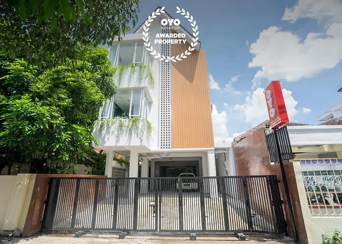 Collection O 2627 Ratamya Co-Living